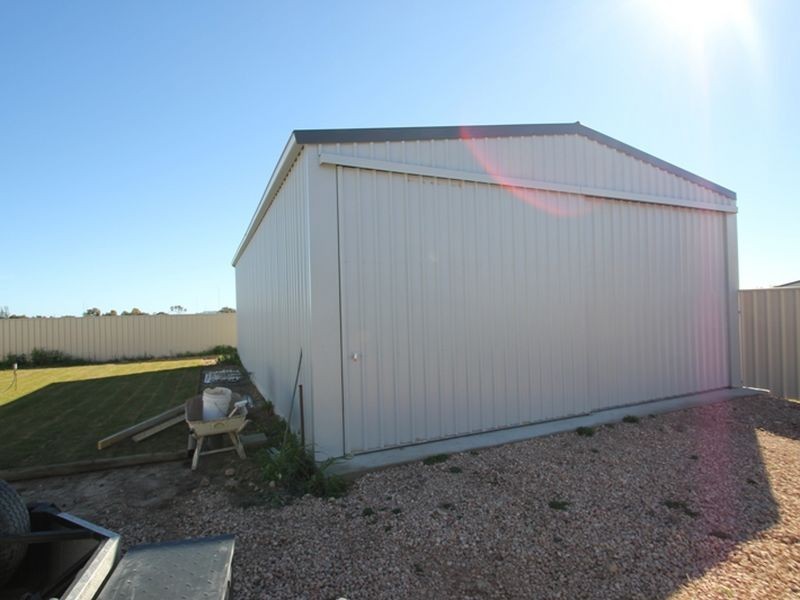 9 Hazel Street, Moonta Bay SA 5558