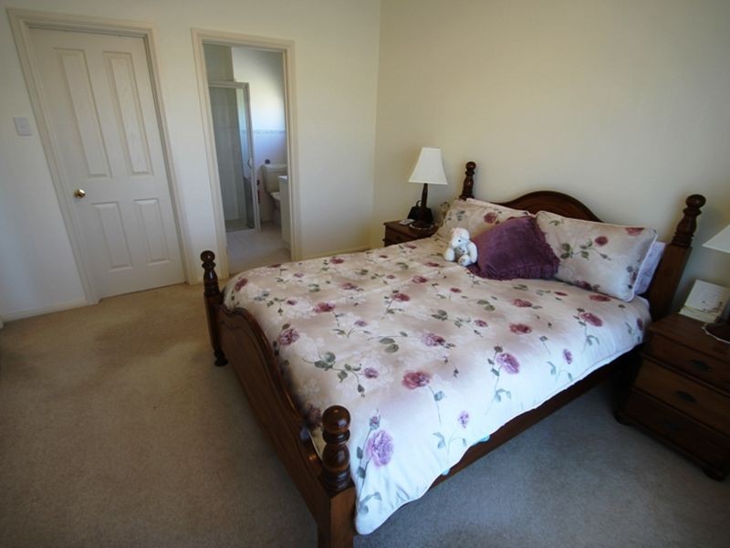 25 Harrys Point Road, Port Hughes SA 5558
