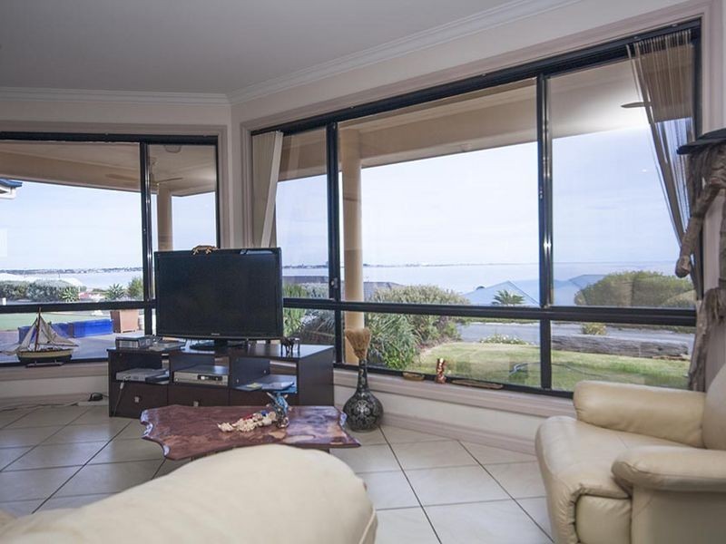 6 Kay Drive, North Beach SA 5556
