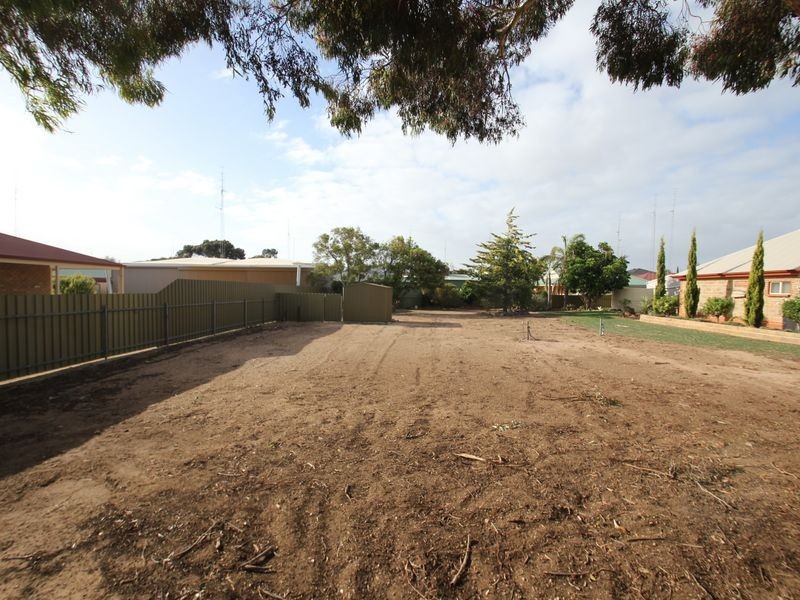 110 Bay Road, Moonta Bay SA 5558