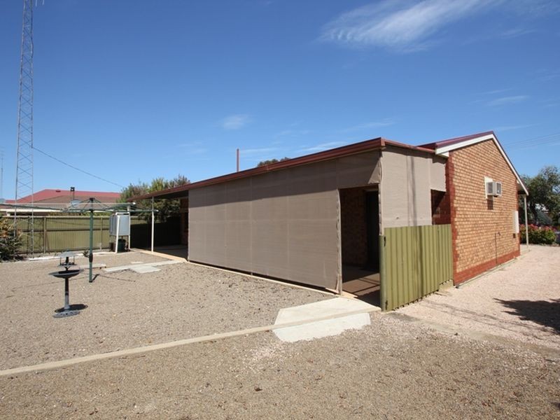 8 First Street, North Moonta SA 5558