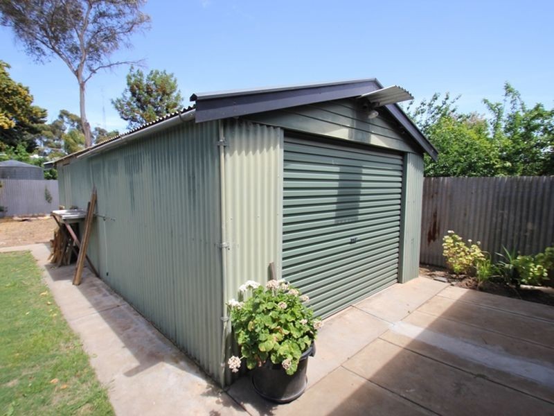 19 Caroline Street, Moonta SA 5558