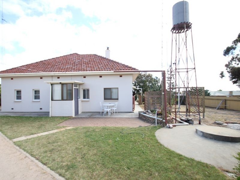 22 Hughes Avenue, Moonta Bay SA 5558