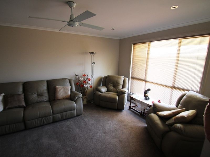 3 Hazel Street, Moonta Bay SA 5558