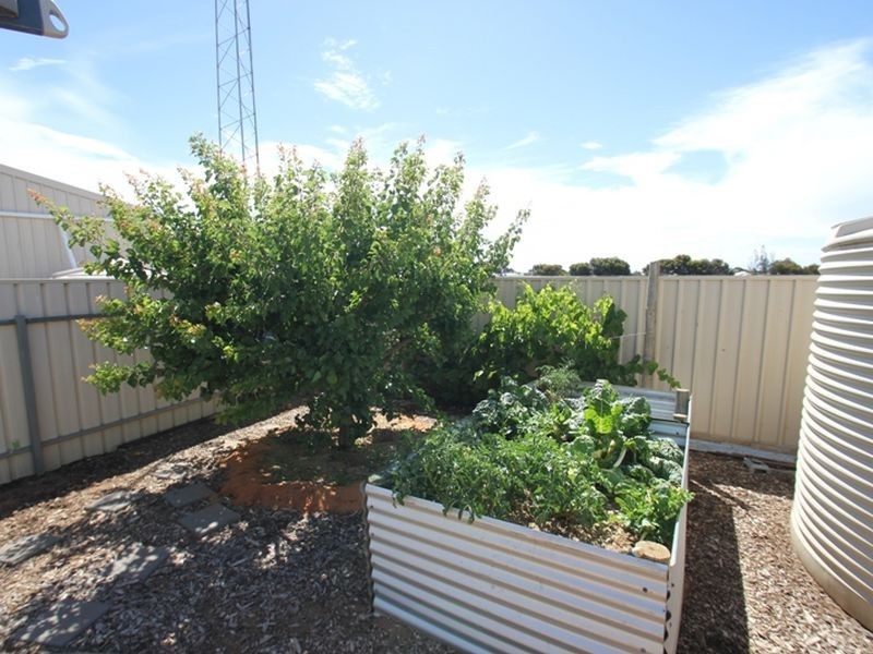 3 Hazel Street, Moonta Bay SA 5558