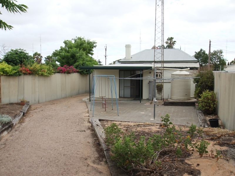 37 Caroline Street, Moonta SA 5558