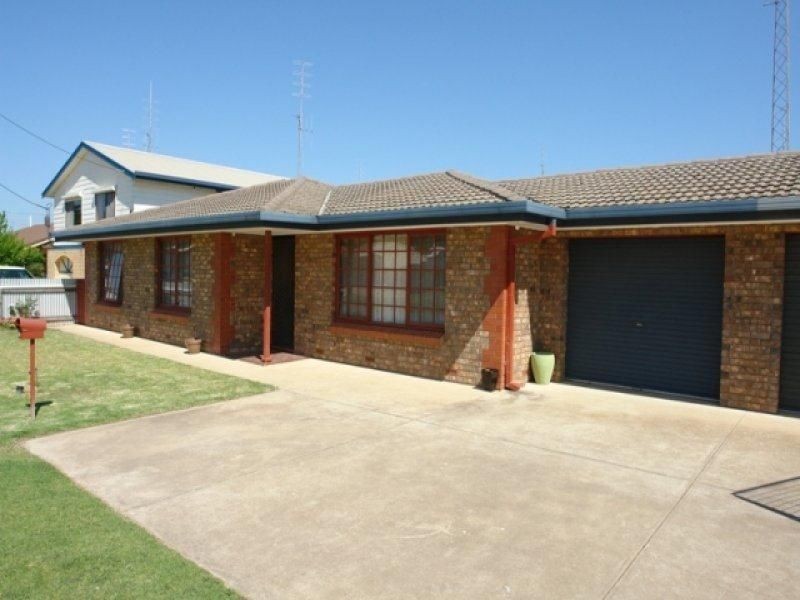 8A Percy Street, Moonta Bay SA 5558