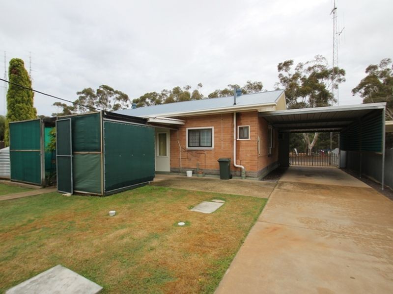85 Caroline Street, Moonta SA 5558