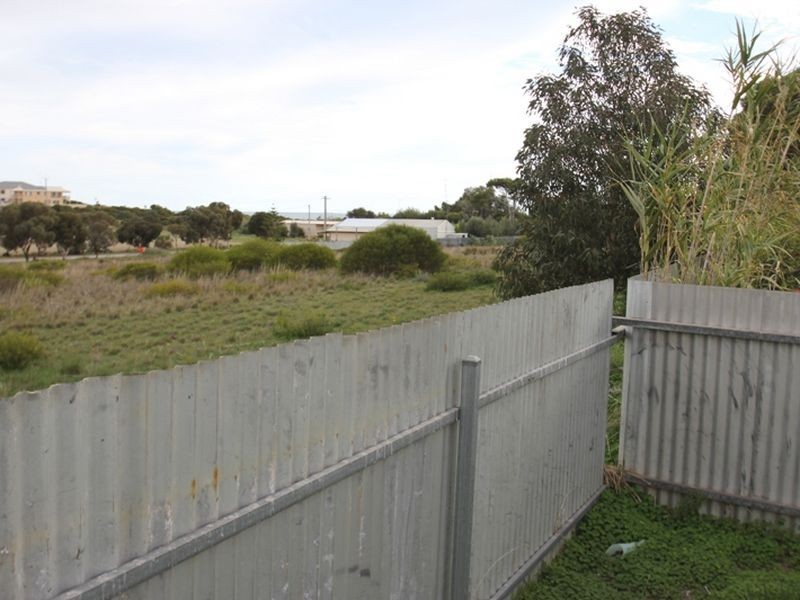 45 Moontana Avenue, Moonta Bay SA 5558