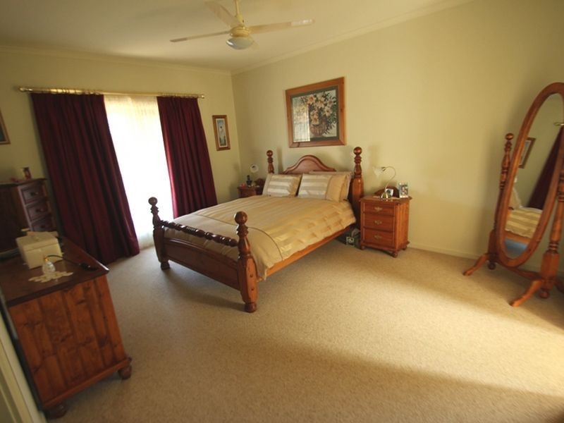 28 Moontana Avenue, Moonta Bay SA 5558