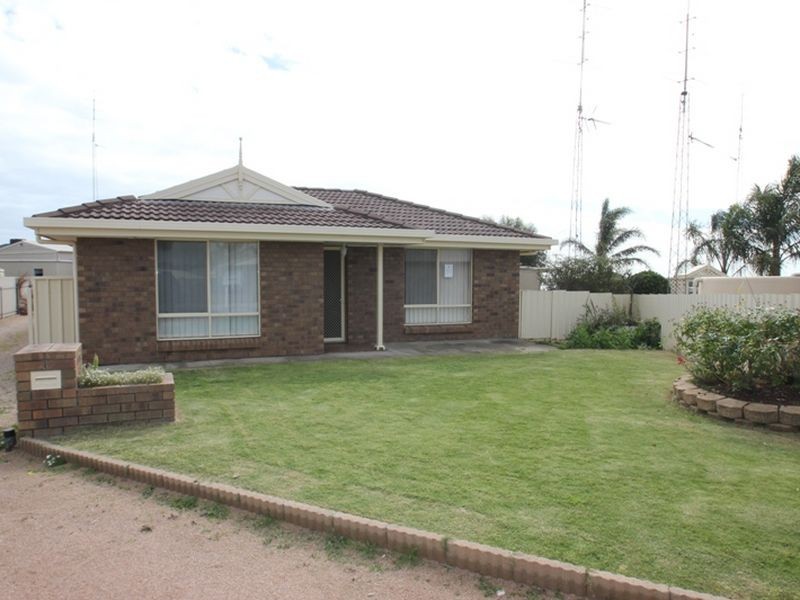 4 Marilyn Street, Moonta Bay SA 5558