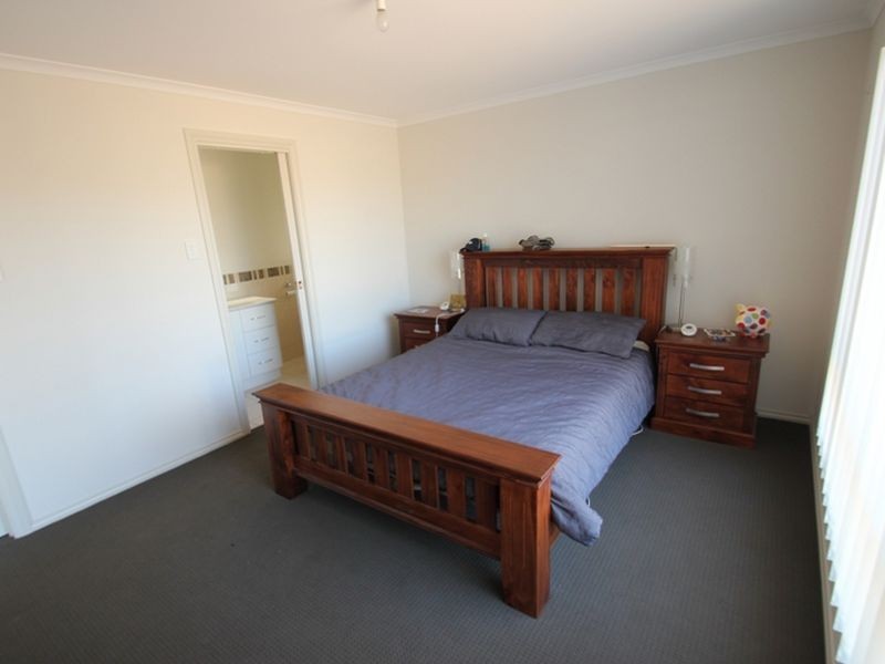 2 Couch Close, Moonta Bay SA 5558