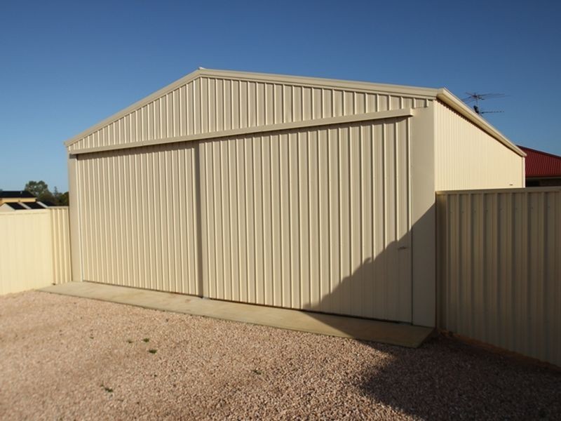 2 Couch Close, Moonta Bay SA 5558