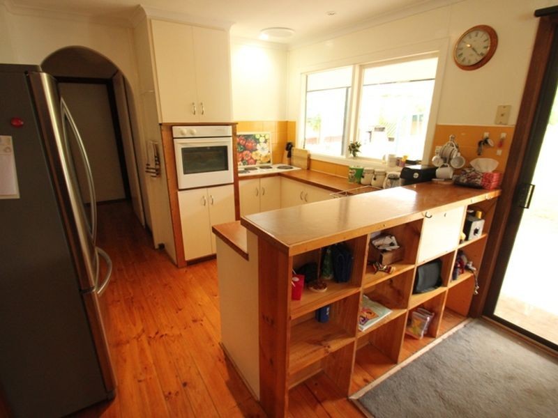 4 Martin Street, Moonta Bay SA 5558