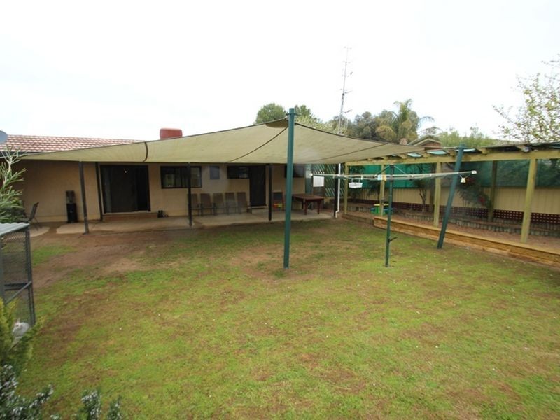 4 Martin Street, Moonta Bay SA 5558