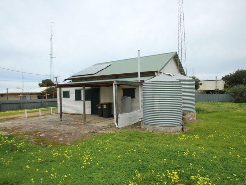 11 Herbert Street, Moonta Bay SA 5558