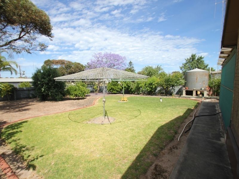 18 Lucy Street, Moonta Bay SA 5558