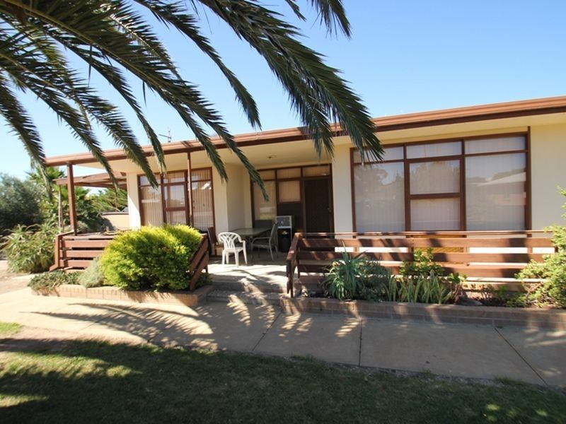 77 Coast Road, Moonta Bay SA 5558