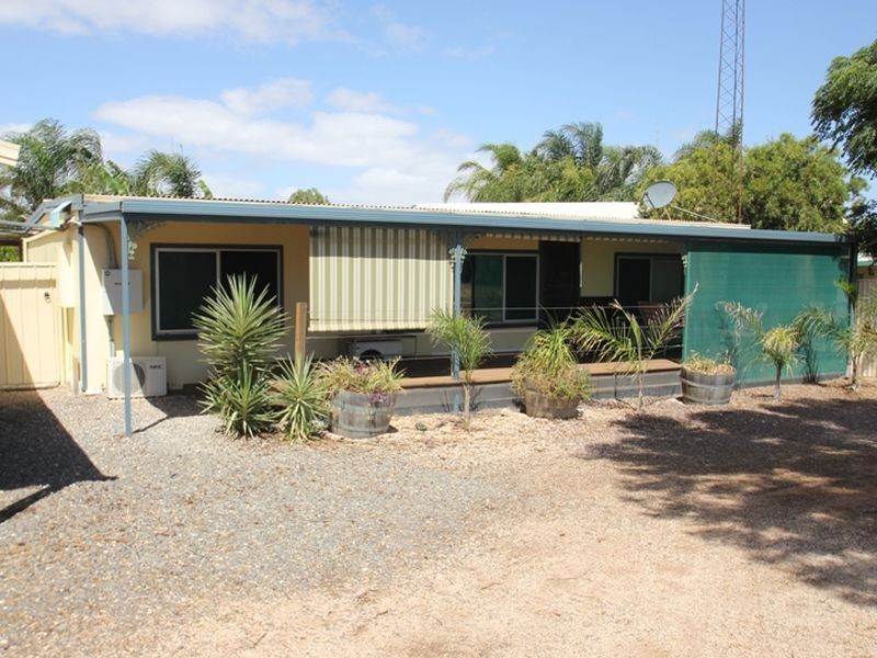 27 First Street, North Moonta SA 5558