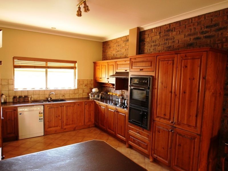 170 Bay Road, Moonta Bay SA 5558