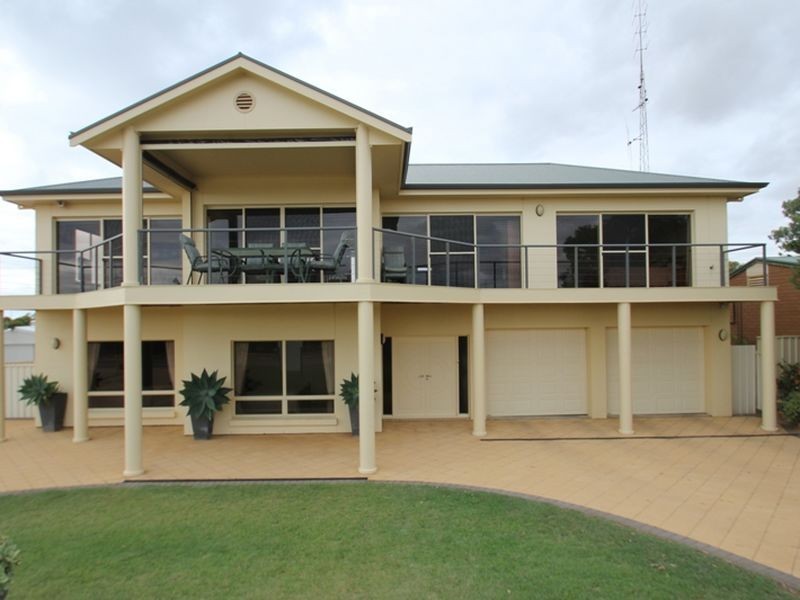 15 South Terrace, Port Hughes SA 5558