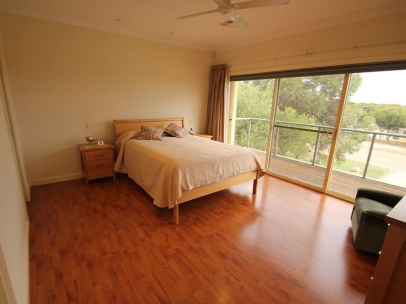 15 South Terrace, Port Hughes SA 5558