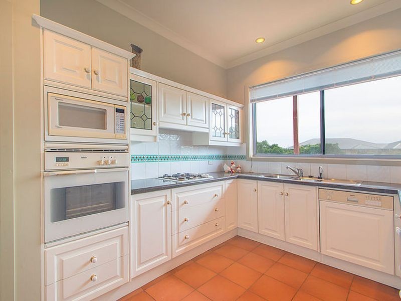 14 Kemp Place, Moonta Bay SA 5558