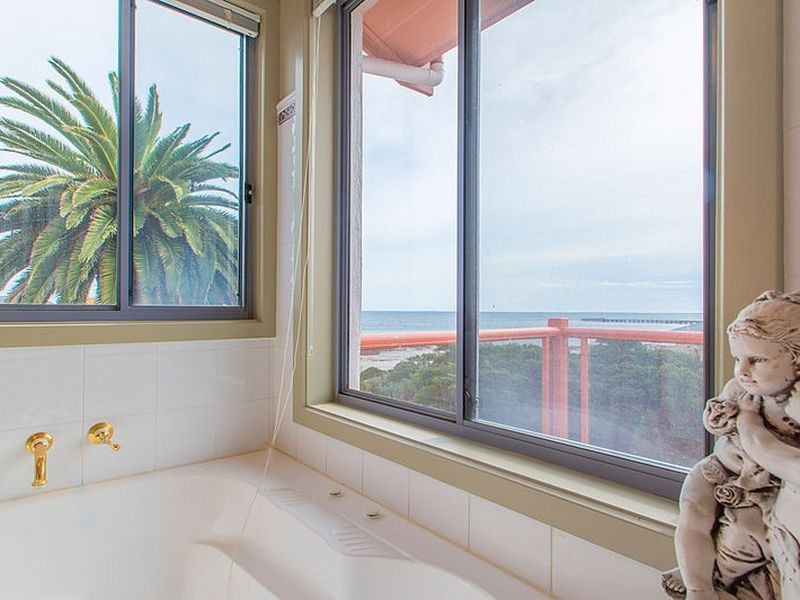 14 Kemp Place, Moonta Bay SA 5558