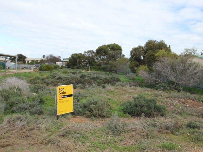 18 Moonta Road, Moonta Bay SA 5558