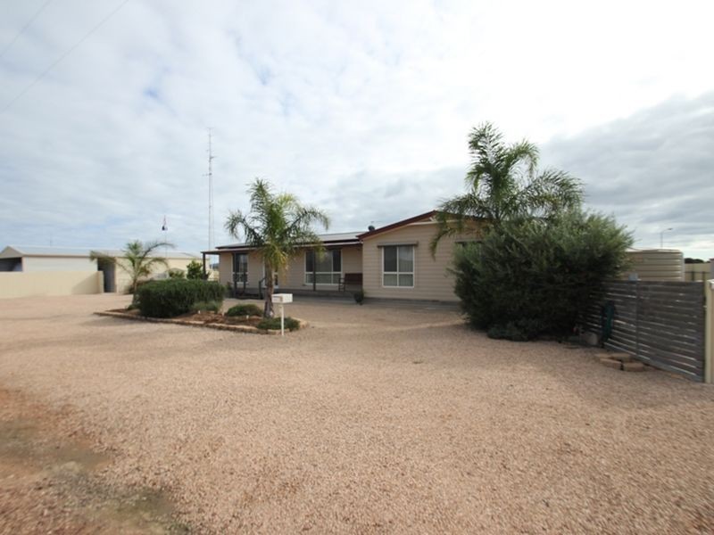 78 North Terrace, Moonta Bay SA 5558