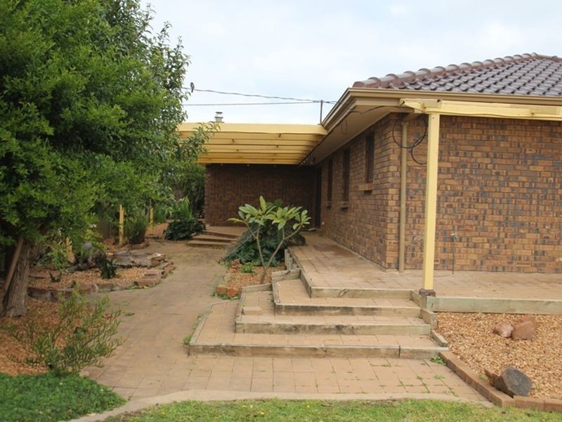 118 Bay Road, Moonta Bay SA 5558