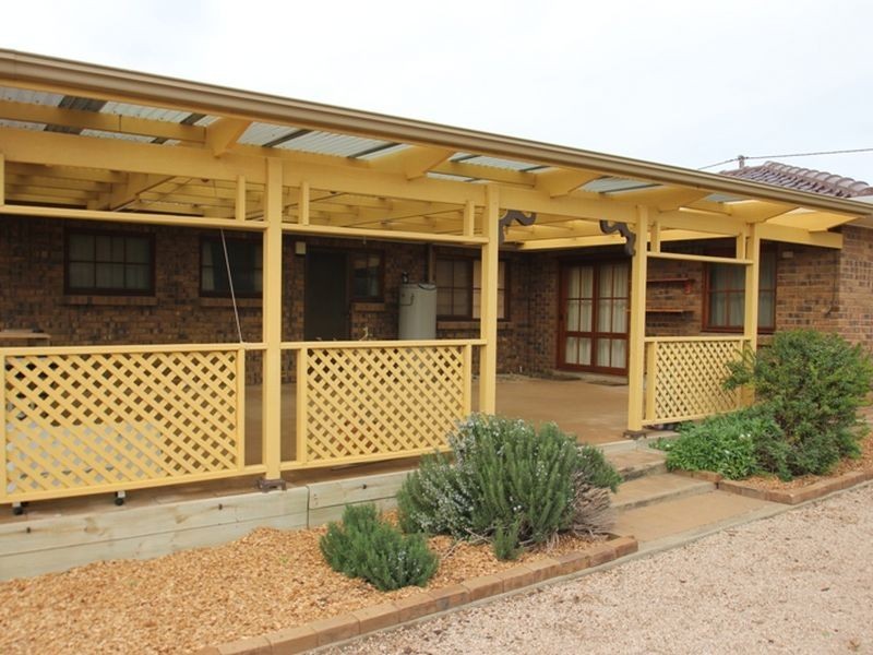 118 Bay Road, Moonta Bay SA 5558