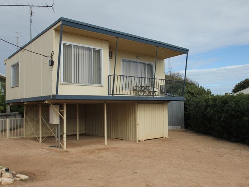 4 Randolph Street, Port Hughes SA 5558