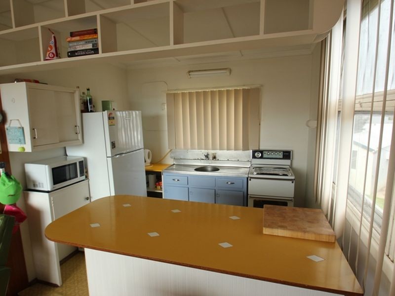 4 Randolph Street, Port Hughes SA 5558