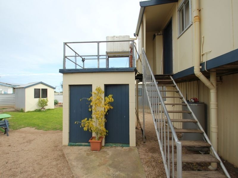 4 Randolph Street, Port Hughes SA 5558