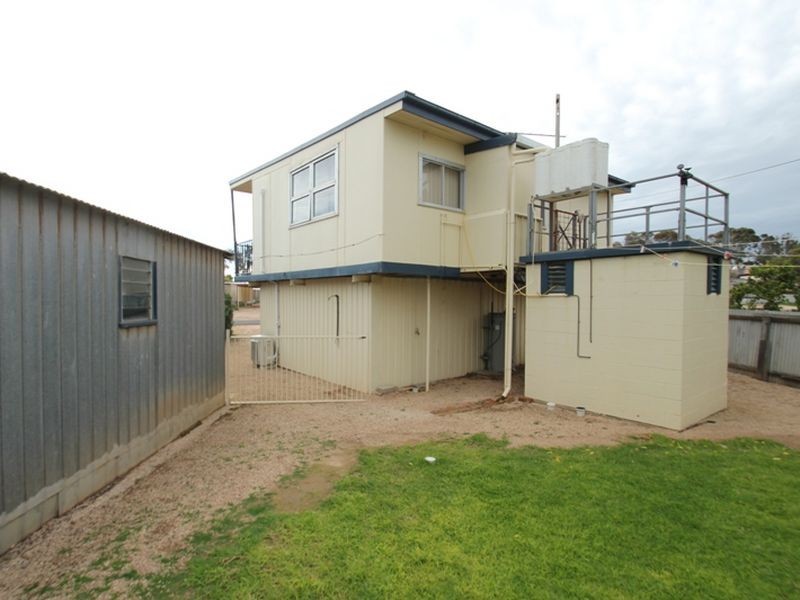 4 Randolph Street, Port Hughes SA 5558