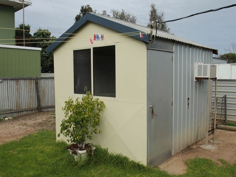 4 Randolph Street, Port Hughes SA 5558