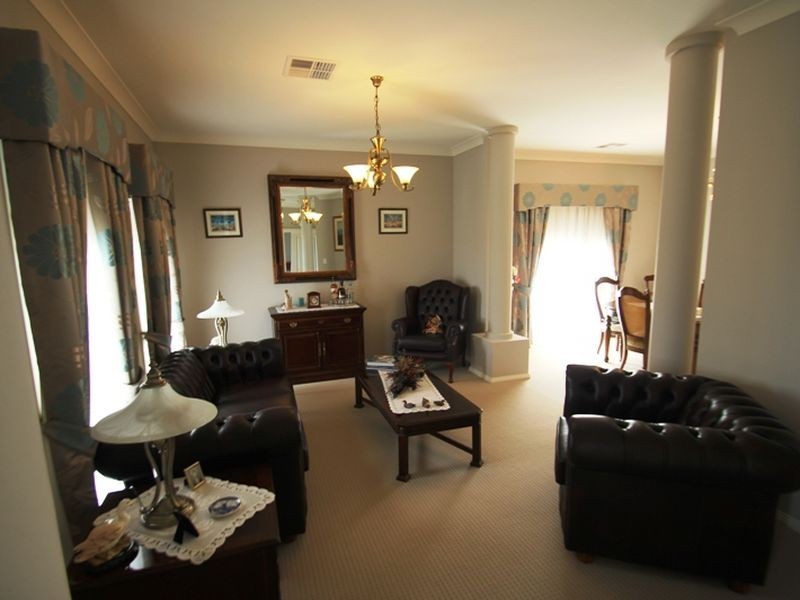 13 Willard Street, Moonta Bay SA 5558