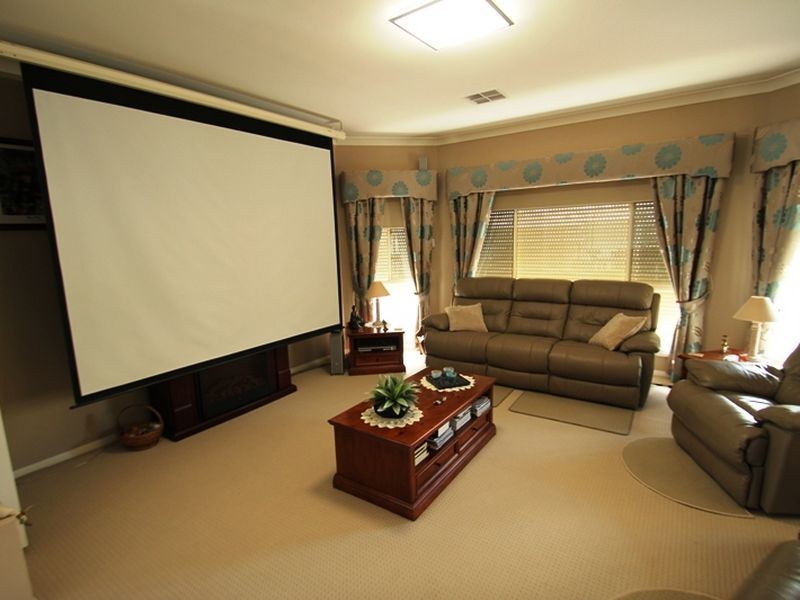 13 Willard Street, Moonta Bay SA 5558