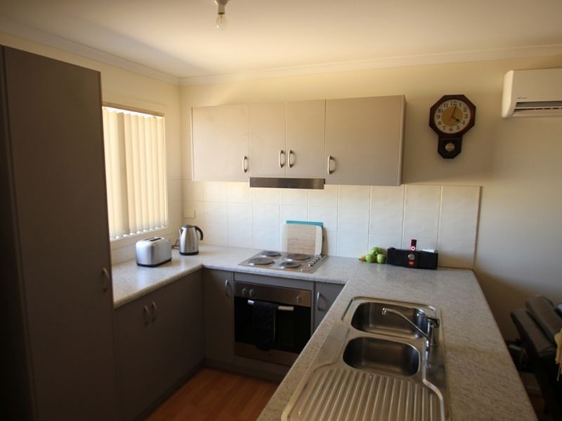 8 Haylock Road, North Moonta SA 5558