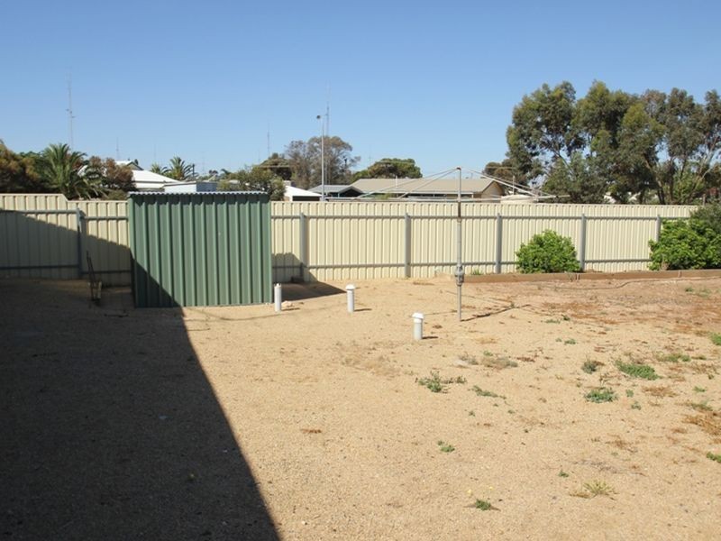 8 Haylock Road, North Moonta SA 5558