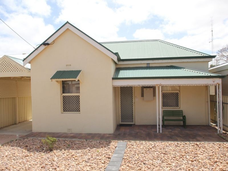 76 Caroline Street, Moonta SA 5558
