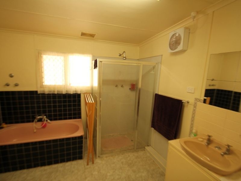 76 Caroline Street, Moonta SA 5558