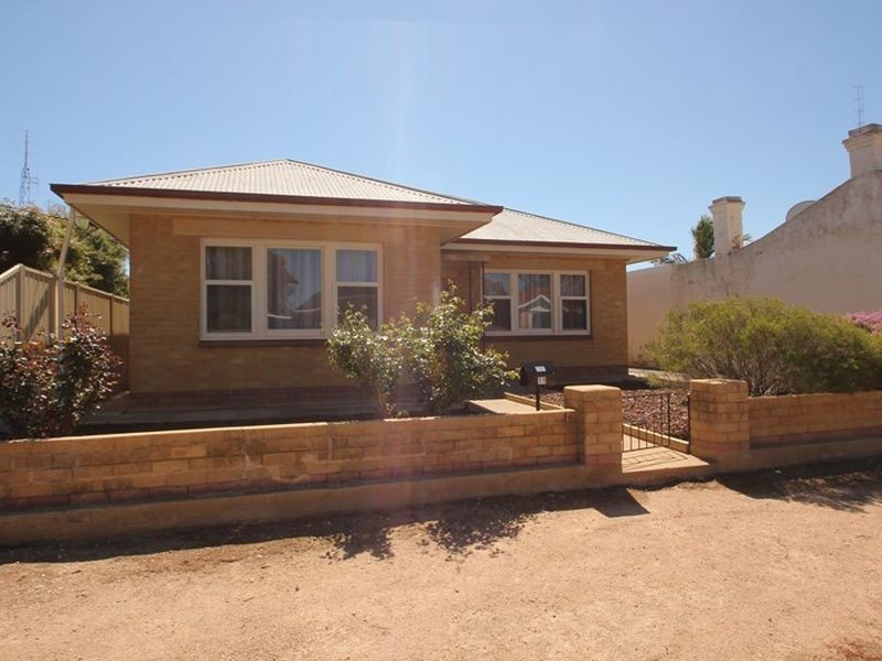 11 Gawler Street, Kadina SA 5554