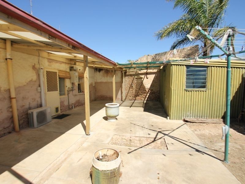 27 Robert Street, Moonta SA 5558