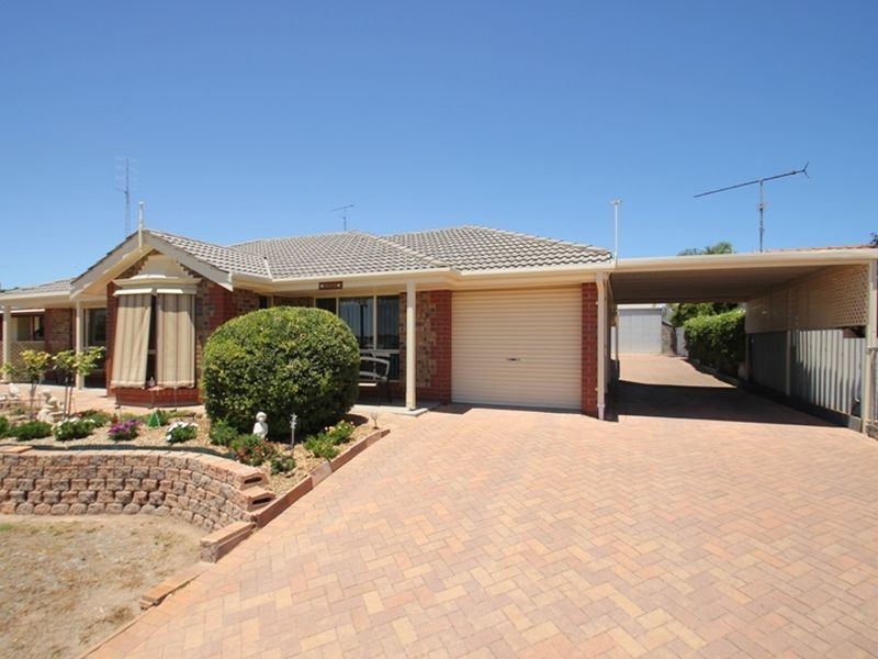 38 Victoria Street, Moonta Bay SA 5558