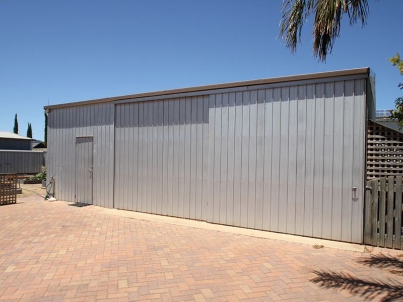 38 Victoria Street, Moonta Bay SA 5558