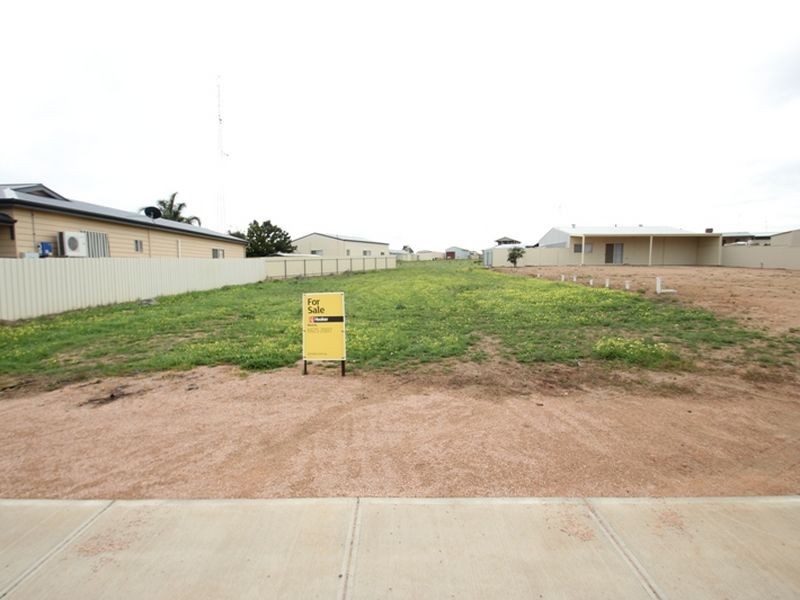 32 Stocker Street, Moonta Bay SA 5558