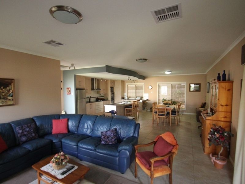 21 Harrys Point Road, Port Hughes SA 5558