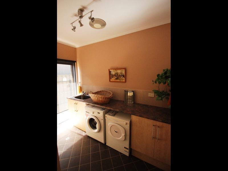 21 Harrys Point Road, Port Hughes SA 5558